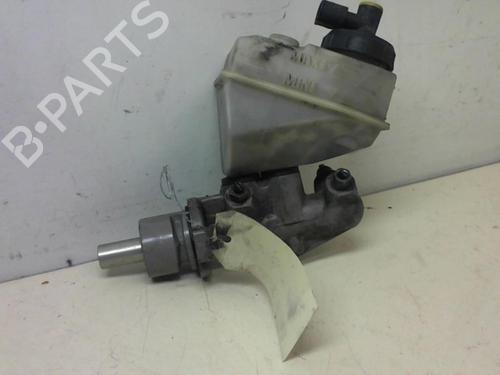 Used Brake master cylinder RENAULT CLIO II (BB_, CB_) 1.9 dTi (B/CB0U) (80 hp) 20967606