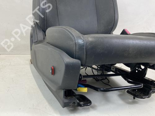 Used Right front seat Right front seat FORD RANGER (TKE) 2.2 TDCi 4x4 (150 hp) 27583941 27583941