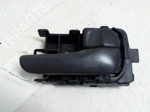 Højre bagtil invendig håndtag NISSAN X-TRAIL I (T30) 2.2 dCi 4x4 (136 hp) 20947381
