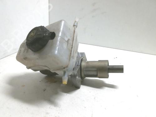 Used Brake master cylinder BMW 1 (E81) 118 d (136 hp) 20946648