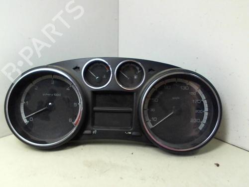 Used Instrument cluster Instrument cluster 20945404 20945404