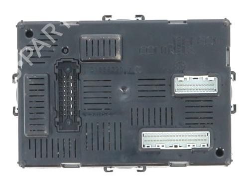 Used Fuse box RENAULT CLIO III Grandtour (KR0/1_) 1.5 dCi (KR0F) (86 hp) 29629357