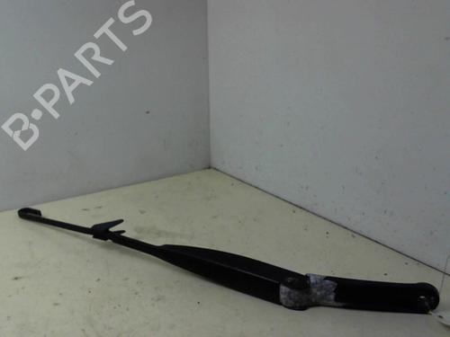 Used Front windshield wiper arm FIAT PANDA (169_) 1.1 (169.AXA1A) (54 hp) 20945436