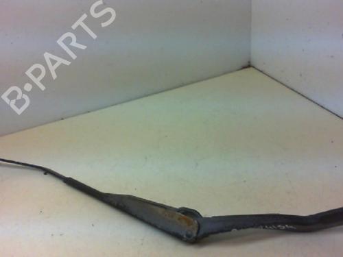 Used Front windshield wiper arm PEUGEOT 106 II (1A_, 1C_) 1.1 i (60 hp) 20958360