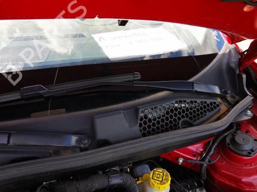 Used Front windshield wiper arm ALFA ROMEO GIULIETTA (940_) 1.6 JTDM (940FYB11, 940FYB1A, 940FYF11, 940FYF1A) (120 hp) 20951678