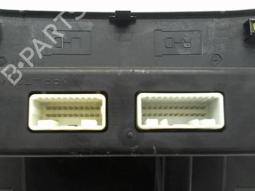 Used Climate control Climate control TOYOTA COROLLA Verso (ZER_, ZZE12_, R1_) 1.8 (ZNR11_, ZNR11R) (129 hp) 20968401 20968401