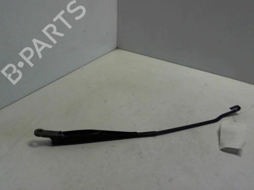 Used Front windshield wiper arm FIAT SEICENTO / 600 (187_) 1.1 (187AXB, 187AXB1A, 187AXC1A02) (54 hp) 20959257