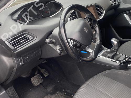 Instrumentbræt PEUGEOT 308 II (LB_, LP_, LW_, LH_, L3_) 1.6 BlueHDi 120 (120 hp) 30776869