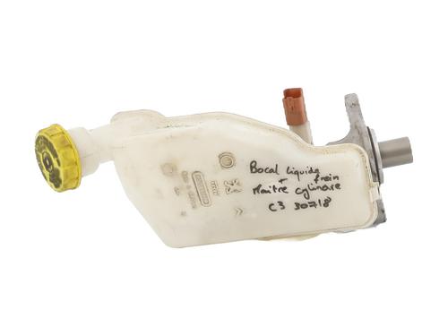 Brake master cylinder CITROËN C3 III (SX) 1.2 VTi 82 | BP26168233M77  - Image 5