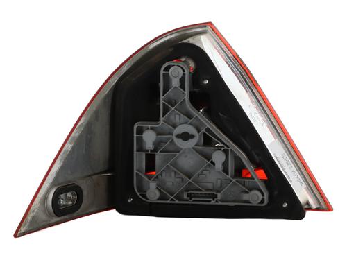right-taillight-mercedes-benz-c-class-w203-2000-2001-2002-2003-2004-2005-2006-2007-31945602 main image