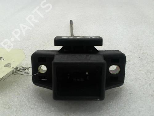 Bakluke lås RENAULT TWINGO I (C06_) 1.2 16V (C06C, C06D, C06K) (75 hp) 20952257