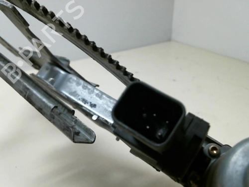 Used Front right window mechanism Front right window mechanism OPEL CORSA C (X01) 1.0 (F08, F68) (58 hp) 20950028 20950028