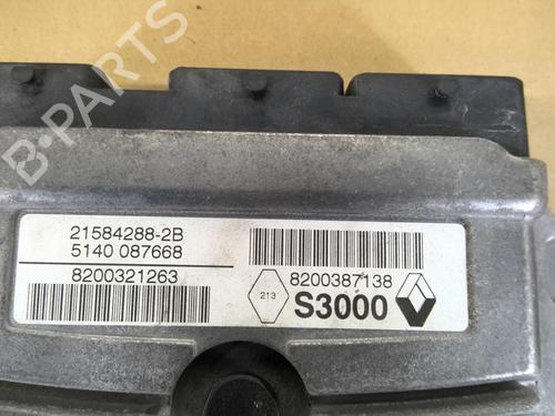 Used Electronic module RENAULT MEGANE II Estate (KM0/1_) 1.6 (113 hp) 20952762