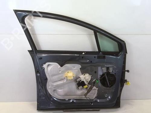 Used Left front door Left front door 20953151 20953151