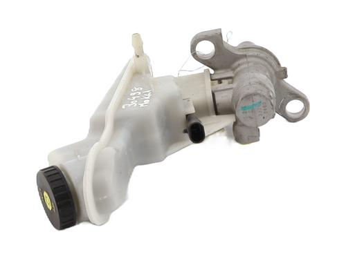 Used Brake master cylinder Brake master cylinder OPEL MOKKA / MOKKA X (J13) 1.7 CDTI (_76) (131 hp) 23933354 23933354