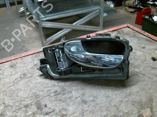 Used Front left interior door handle PEUGEOT 307 Break (3E) 2.0 HDI 110 (107 hp) 20961158