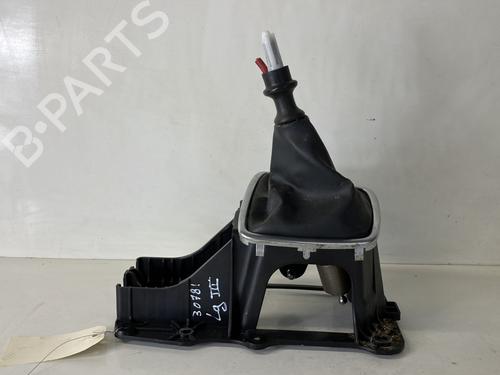 Leva del cambio RENAULT LAGUNA III Grandtour (KT0/1) 2.0 dCi (KT07, KT0J, KT14, KT1A, KT1S) (131 hp) 24816230