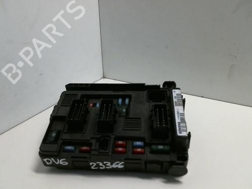 Used Fuse box Fuse box PEUGEOT 206 Hatchback (2A/C) 1.6 HDi 110 (109 hp) 26153712 26153712