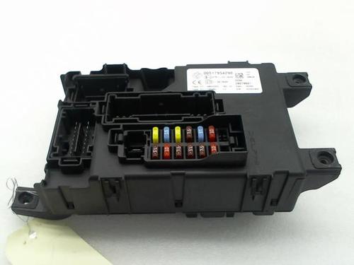 Zekeringkast FIAT GRANDE PUNTO (199_) 1.4 16V (199BXG1B, 199AXG1B) (95 hp) 20942179