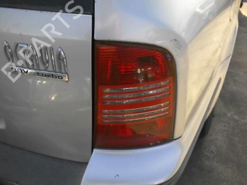 Feu arrière droit SKODA OCTAVIA I Combi (1U5) 1.8 T (150 hp) 20970290