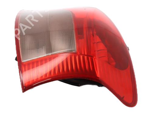 Right taillight TOYOTA YARIS (_P9_) 1.3 VVT-i (SCP90_, SCP90R) | BP22029816C35 