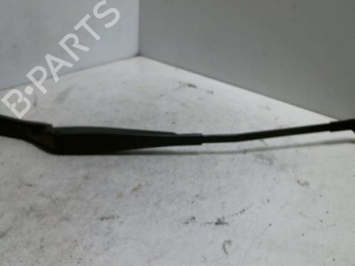Used Front windshield wiper arm PEUGEOT 308 I (4A_, 4C_) 1.6 HDi (92 hp) 20939361