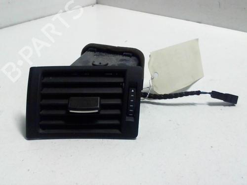 Used Air vent AUDI A4 B7 Avant (8ED) 2.0 TDI (170 hp) 22022524