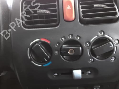 Used Climate control Climate control OPEL AGILA A (H00) 1.2 16V (F68) (75 hp) 20947853 20947853