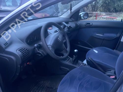 Right taillight PEUGEOT 206 Hatchback (2A/C) 1.4 i | BP31945580C35 