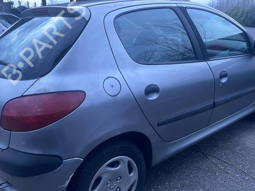 Right taillight PEUGEOT 206 Hatchback (2A/C) 1.4 i | BP31945580C35 