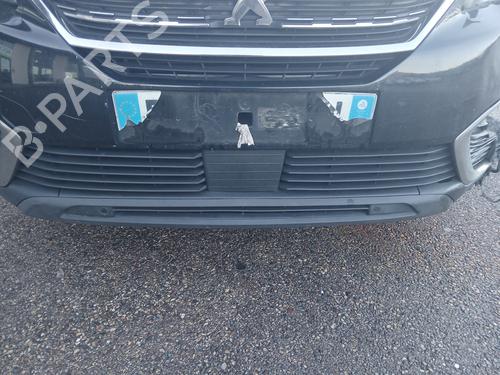 Used Grille PEUGEOT 5008 II (MC_, MJ_, MR_, M4_) 1.6 BlueHDi 120 (MCBHZH, MCBHZW) (120 hp) 32003177