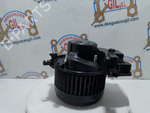 Ventilator motor MERCEDES-BENZ C-CLASS (W203) C 180 Kompressor (203.046) (143 hp) 20765794