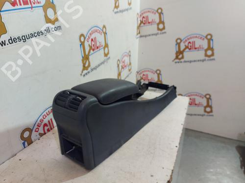 Armrest / Center console MERCEDES-BENZ C-CLASS (W203) C 220 CDI (203.006, 203.008) | BP20747806I20 