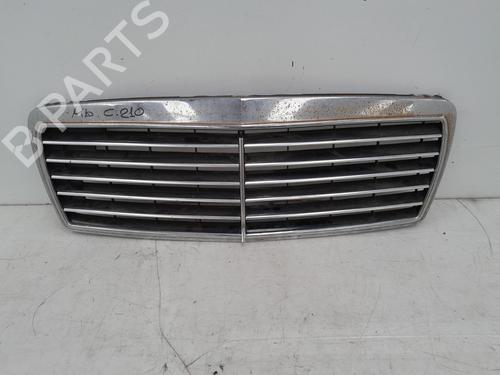 Grill MERCEDES-BENZ E-CLASS (W210) E 280 (210.053) (193 hp) 31072275