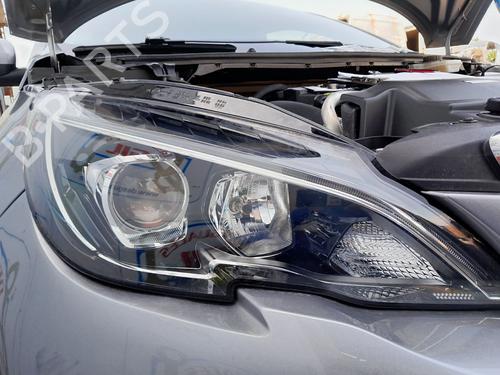 Højre forlygte Højre forlygte PEUGEOT 308 II (LB_, LP_, LW_, LH_, L3_) [2013-2021] 37081777 37081777