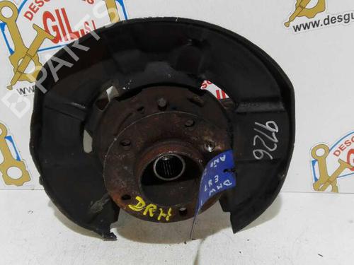 Used Right rear steering knuckle BMW 1 (E87) 118 d (143 hp) 20779553