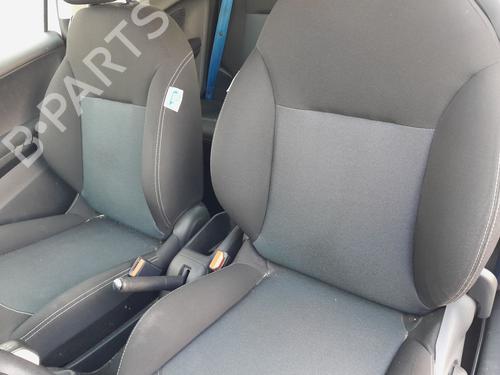 Sæde sæt Sæde sæt PEUGEOT 208 I (CA_, CC_) [2012-2021] 34130359 34130359