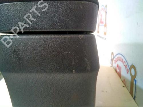 Armrest / Center console HONDA CIVIC VIII Hatchback (FN, FK) 1.4 (FK1) | BP20732238I20 