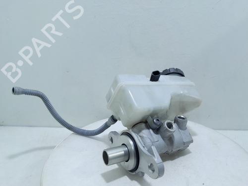 Used Brake master cylinder RENAULT CLIO IV (BH_) [2012-2021]  21518796