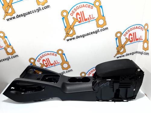 Used Armrest / Center console VW SCIROCCO III (137, 138) 2.0 TFSI (200 hp) 20739829