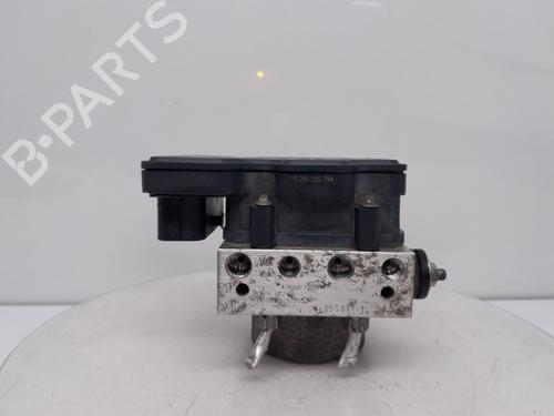 Used ABS pump RENAULT CAPTUR I (J5_, H5_) [2013-2025]  30487152