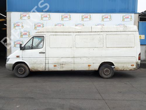 Left front steering knuckle MERCEDES-BENZ SPRINTER 3-t Van (B903) 316 CDI (903.661, 903.662, 903.663) | BP21827980M25 