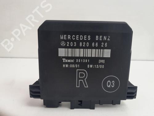 Used Comfort control module Comfort control module MERCEDES-BENZ C-CLASS (W203) C 220 CDI (203.006) (136 hp) 34134299 34134299