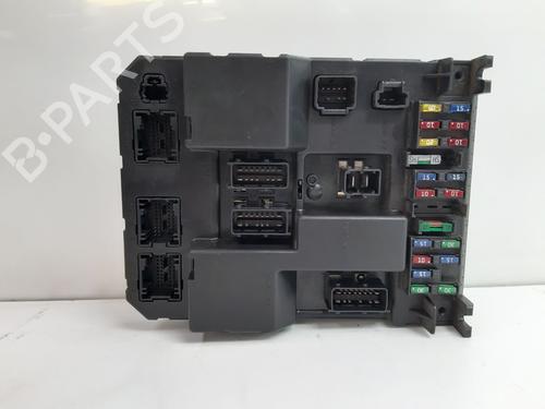 Used Fuse box Fuse box 34132616 34132616