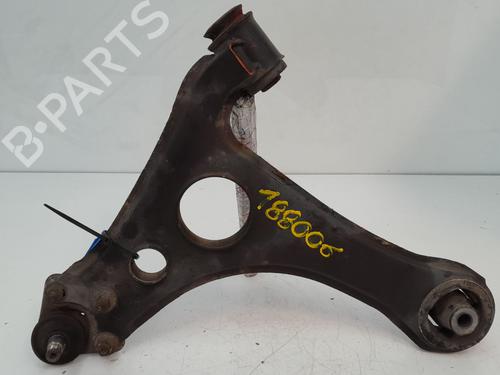 Used Right front suspension arm MERCEDES-BENZ A-CLASS (W168) A 160 (168.033, 168.133) (102 hp) 26529087