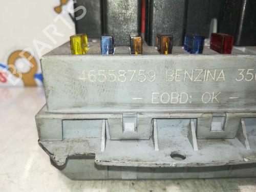 Fuse box ALFA ROMEO 147 (937_) 1.6 16V T.SPARK (937.AXA1A, 937.AXB1A, 937.BXB1A) | BP20802820E1 