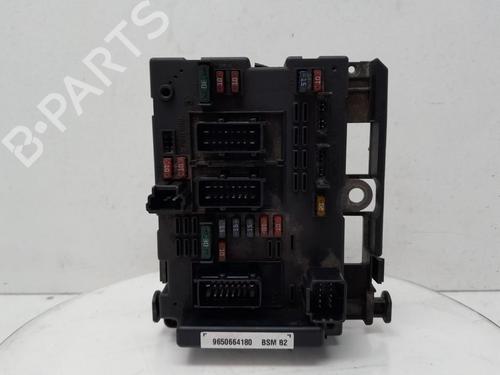 Used Fuse box PEUGEOT 307 (3A/C) 2.0 HDi 90 (90 hp) 24372534