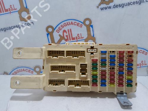 Used Fuse box HYUNDAI SANTA FÉ II (CM) 2.2 CRDi GLS (150 hp) 20772549