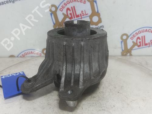 Engine mount MERCEDES-BENZ C-CLASS (W205) C 300 BlueTEC Hybrid / h (205.012) | BP20761739M89 