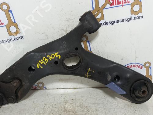 Used Left front suspension arm TOYOTA AURIS (_E15_) [2006-2012]  20755610